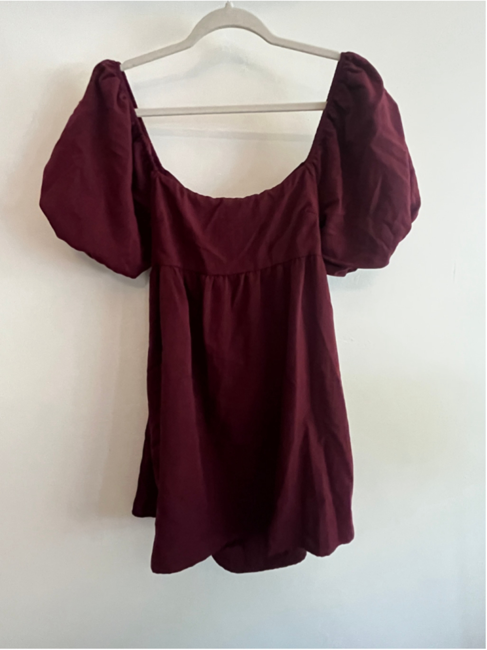 Women's Miari for Francesca's Burgundy Puff Sleeve Mini Dress M - Picture 3 of 7